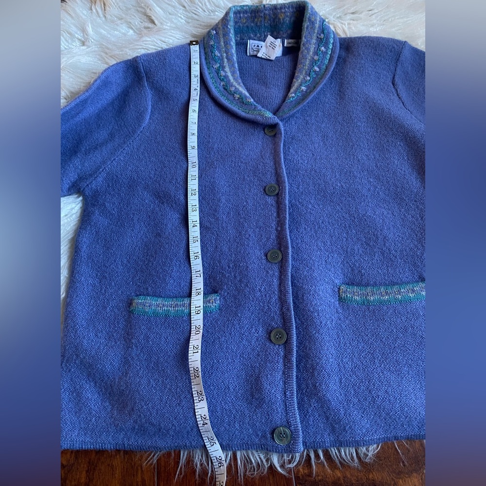 Jantzen 100% Wool Hand Embroidered Shawl Cardigan, Color Periwinkle, Size L - Picture 5 of 11